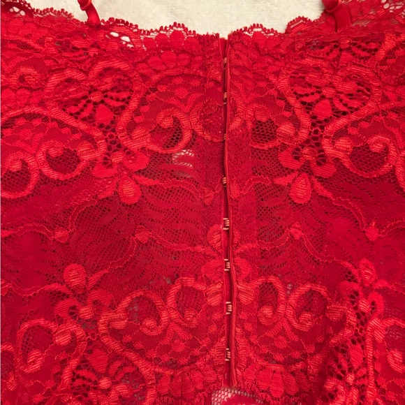 Trashy Lingerie red lace underwire bustier, size medium - Picture 9 of 11